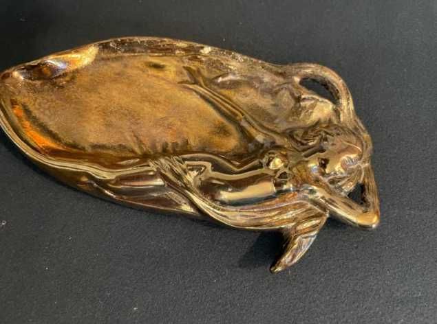 Secesja paterka stara mosiądz lub brąz