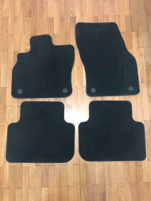 Complete set of OEM Mats for Audi Q3 2019
