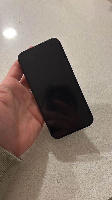 iPhone 13 - 128GB - Midnight Black
