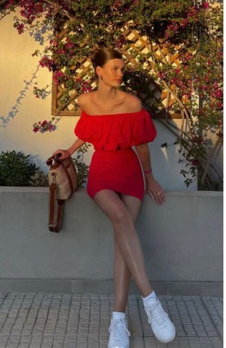 Czerwona sukienka Zara, 36