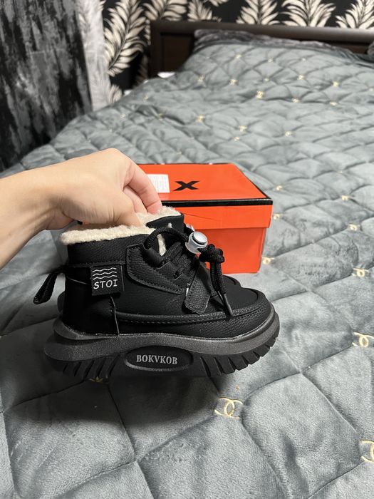 Зимові ботинки, дутики 26-27 розмір (устілка 16,5-17,5 см)