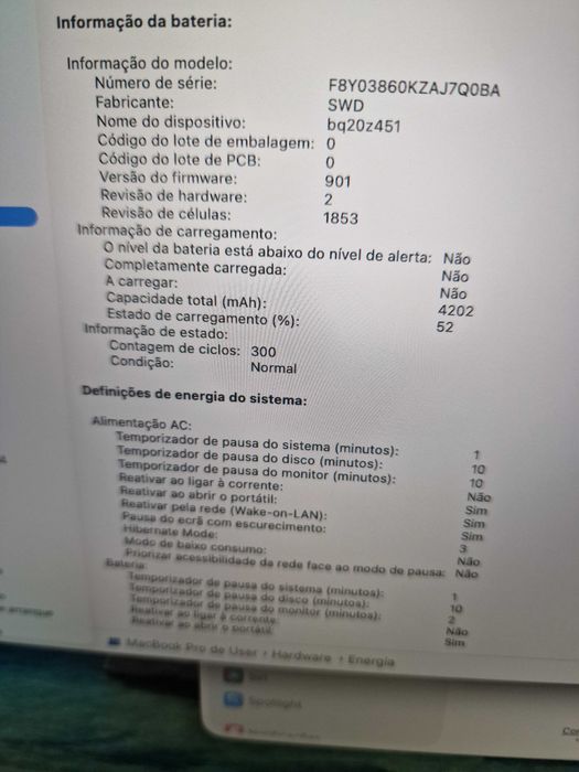 MacBook PRO 2020 com varios programas )