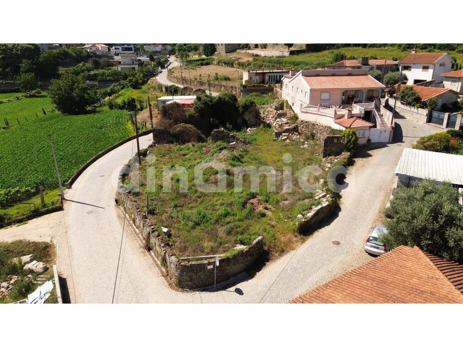 Terreno em Couto De Cambeses