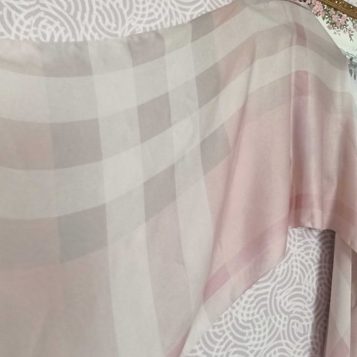 Брендовий палантин burberry
