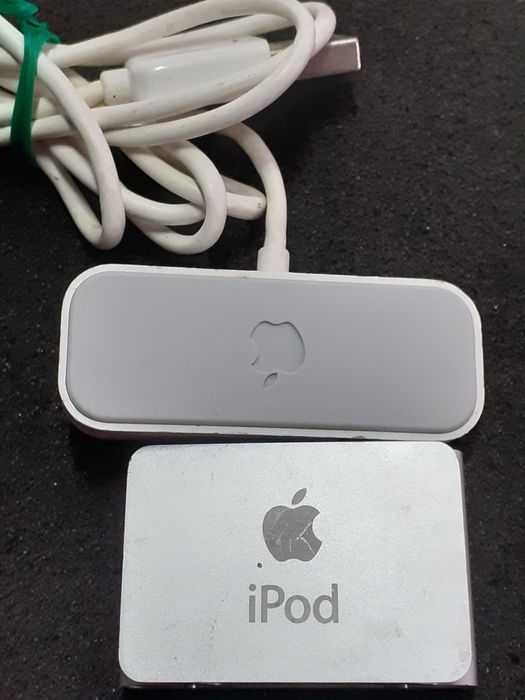 Apple iPod A1204 2gb