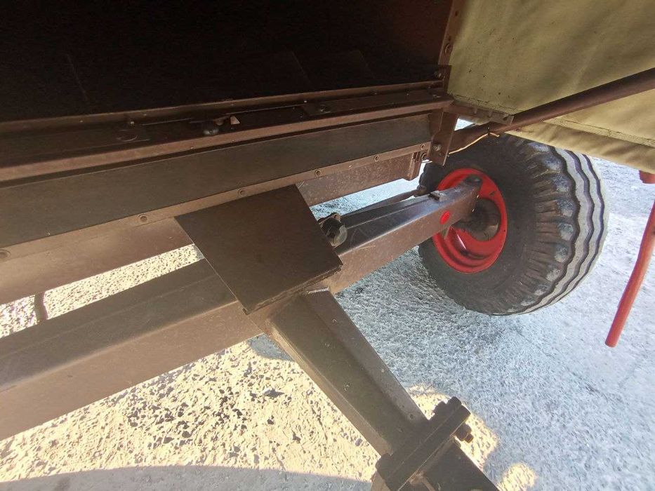 Комбайн Dronningborg D 7500 з гідроходом