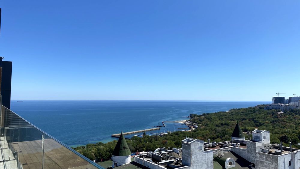 Эксклюзивный пентхаус в клубном доме  на Французском бульваре