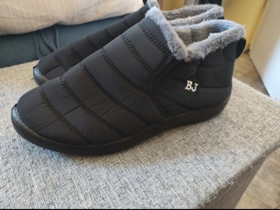 Nowe buty męskie czarne ocieplane długość 29 cm