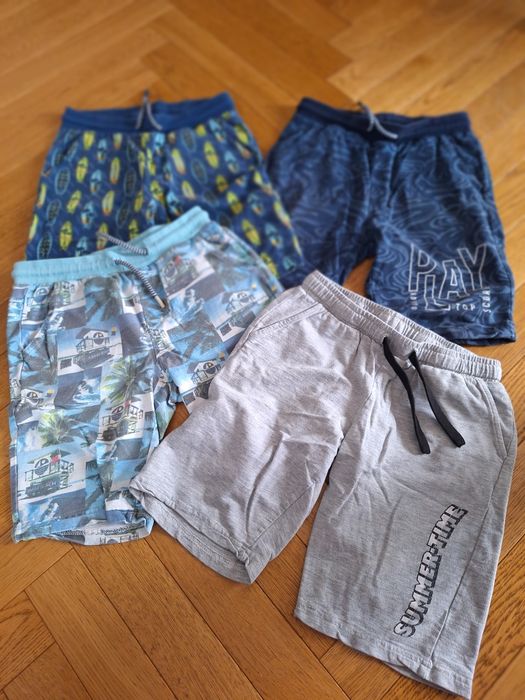 Krótkie spodenki 146