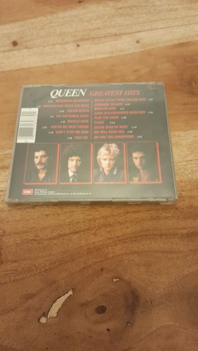 Queen greatest hits 1981 emi records