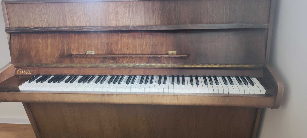 Pianino Calisia - sprzedam