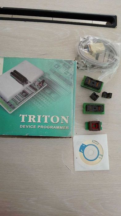 Програматор ТРИТОН (TRITON)+ V5.7T USB + усі необхідні каретки!!