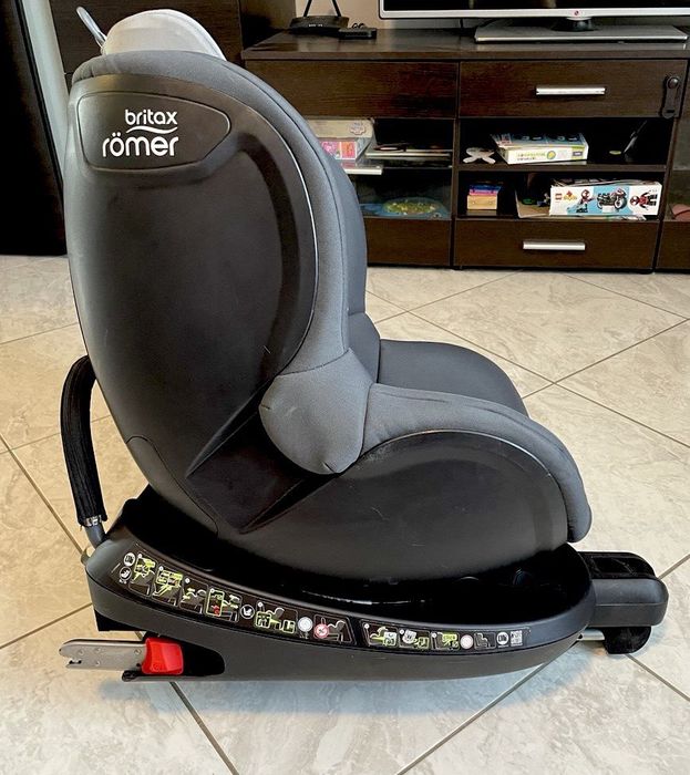 Fotelik dzieciecy do samochodu Britax Romer Dualfix M i-Size