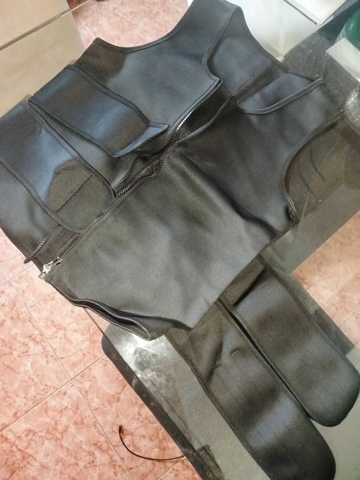 Colete desportivo para homem.