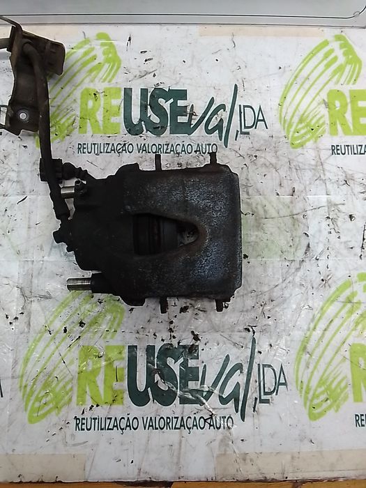 Pinça travão / maxila de travão frente direita VOLKSWAGEN Polo (9N)