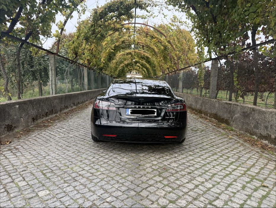 Tesla model s long range dual motor