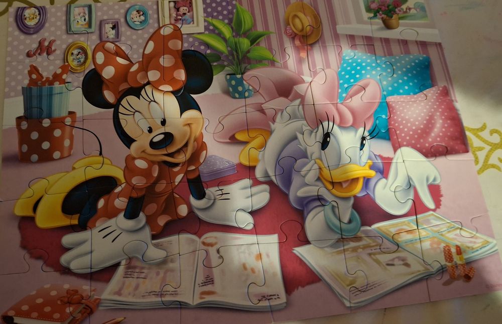 Sprzedam zestaw puzzli Myszka Minnie,  Trefliki.