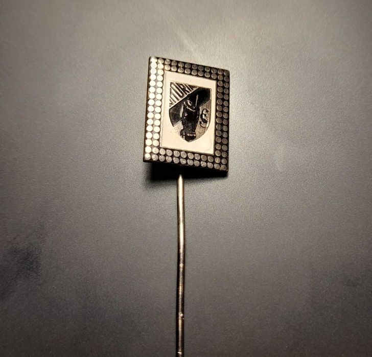 Pins de lapela e medalha Vitória SC e Bombeiros de Guimarães