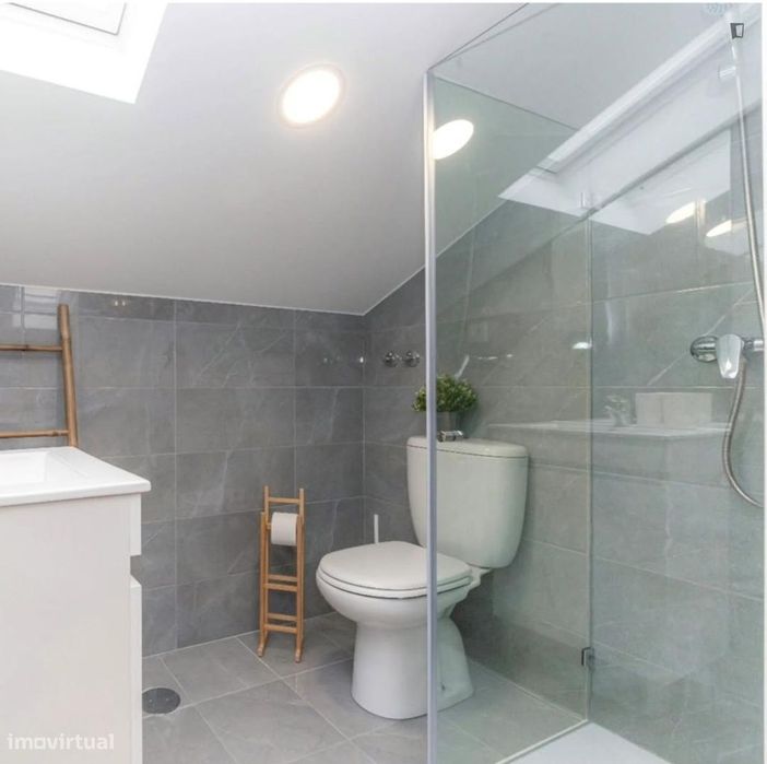 Quarto - localizado em Coimbra