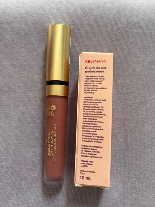 Pomadka i olejek do ust Rossmann