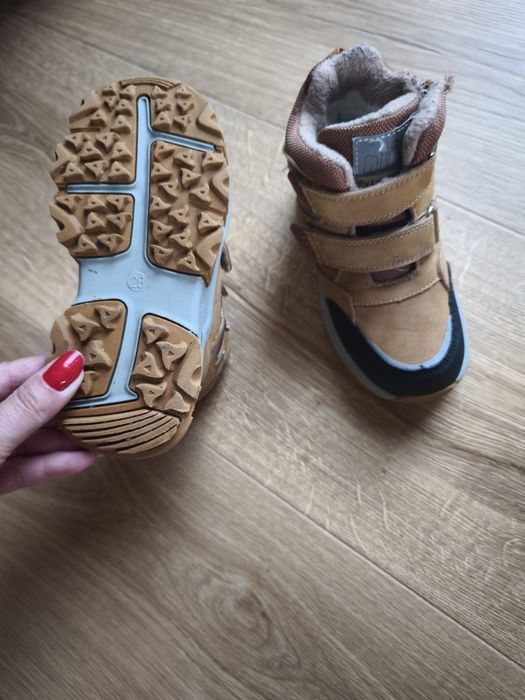 Buty zimowe trzewiki ocieplane rozm 28