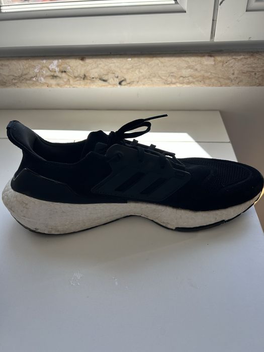 Tenis Adidas  Ultrabost  em excelente estado N 45