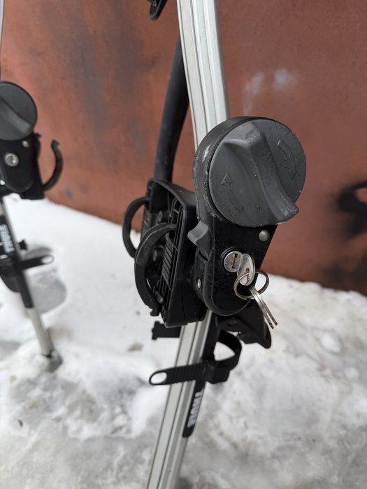 Велокріплення Thule 591 на дах авто ( крпеление для велосипеда thule )