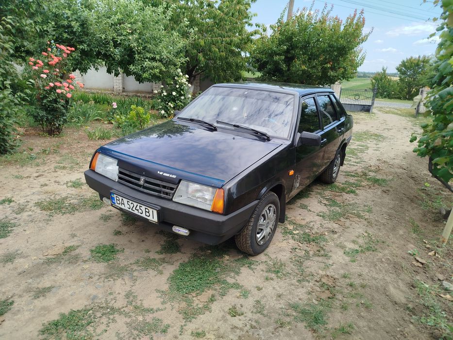 Продам автомобіль в чудовому стані, сів поїхав, по двигуну, короткі, ходовій частині питань не мае