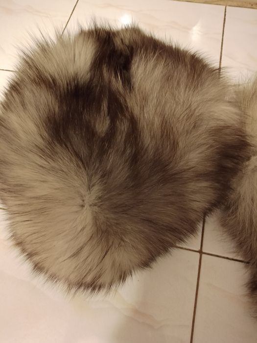 Czapka,toczek damski z lisa srebrnego,plus szalik.