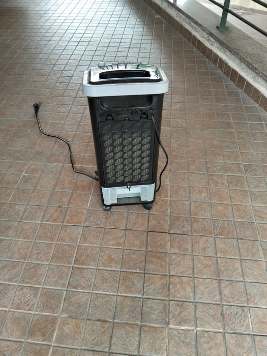 Vendo climatizador usado em bom estado