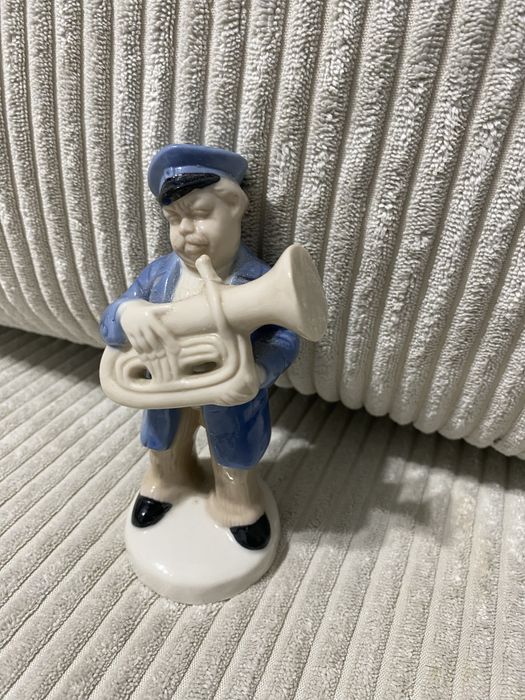 Porcelanowa figurka Vintage muzyk
