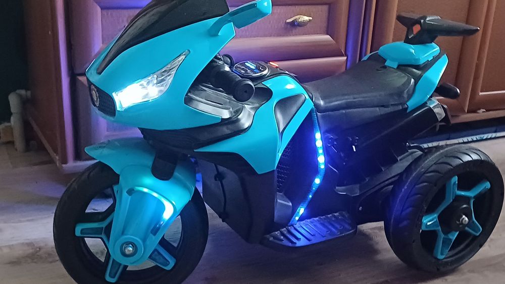 Motor na akumulator dla dzieci z dźwiękiem