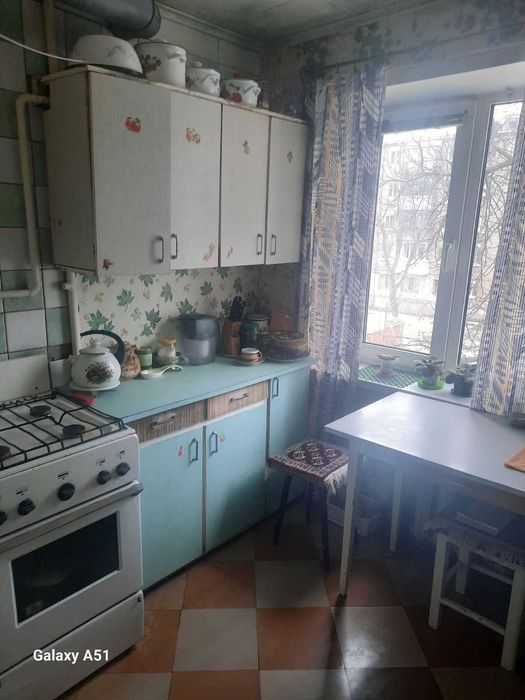 Сдам комнату в 2х квартире пр Поля