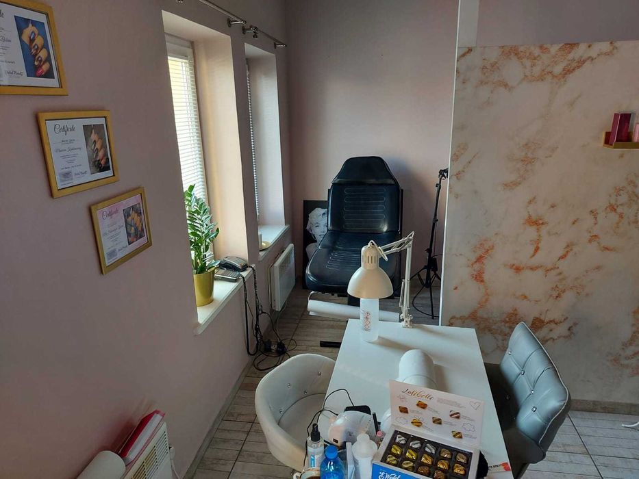 Lokal 25m2 na biuro/salon/gabinet Koliby 2A