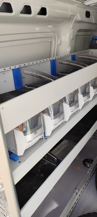 Equipamento de Oficina para Carrinha Sortimo Globelyst + Torno Mecânico