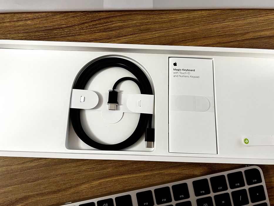 Apple Magic Keyboard USB-C Touch ID Black (2024) Idealny Stan, Paragon