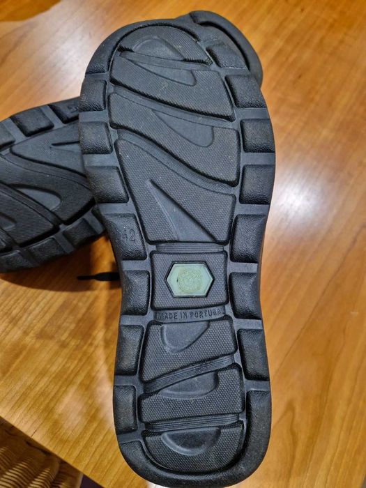 Sapatos desportivos HC T42