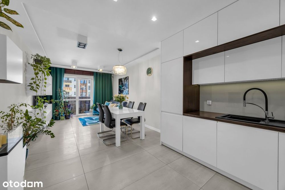Duży balkon | Ogrody Włochy | Miejsce postojowe
