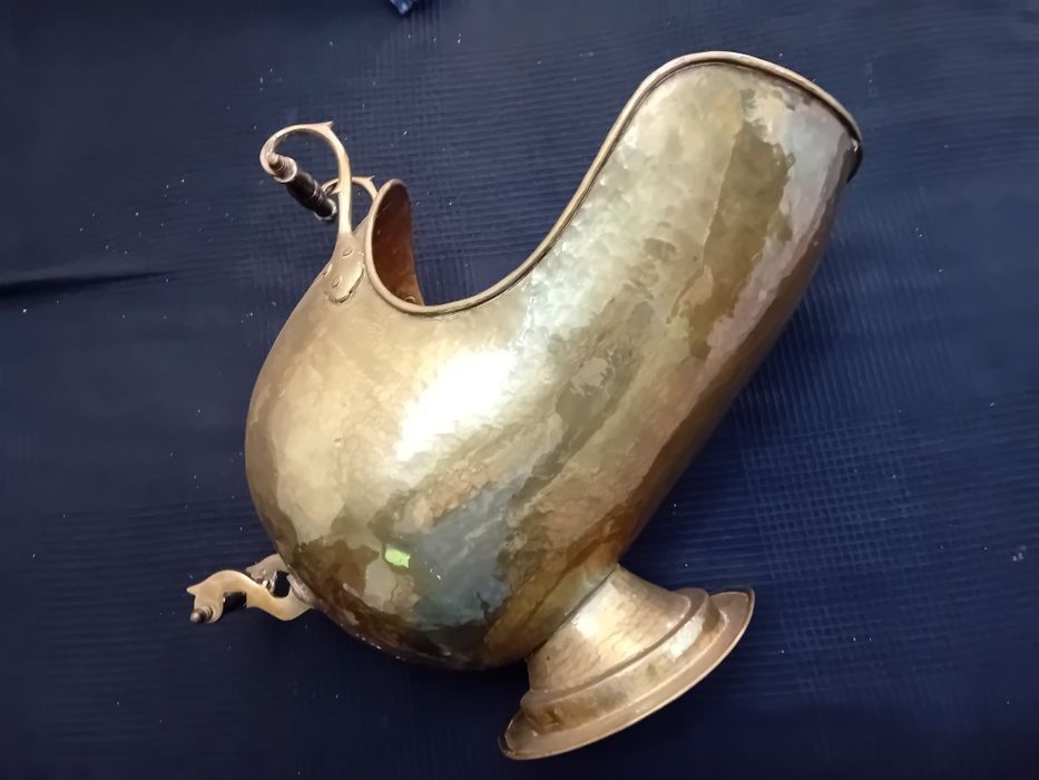 Balde de cinzas em cobre