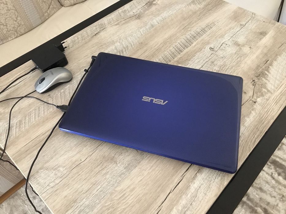 Ноутбук ASUS — 2015. 750 Гб.
