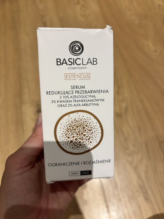 BasicLab serum redukujące przebarwienia