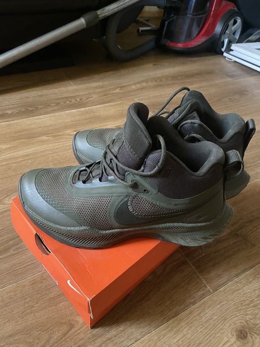 Кросовки ботинки Nike