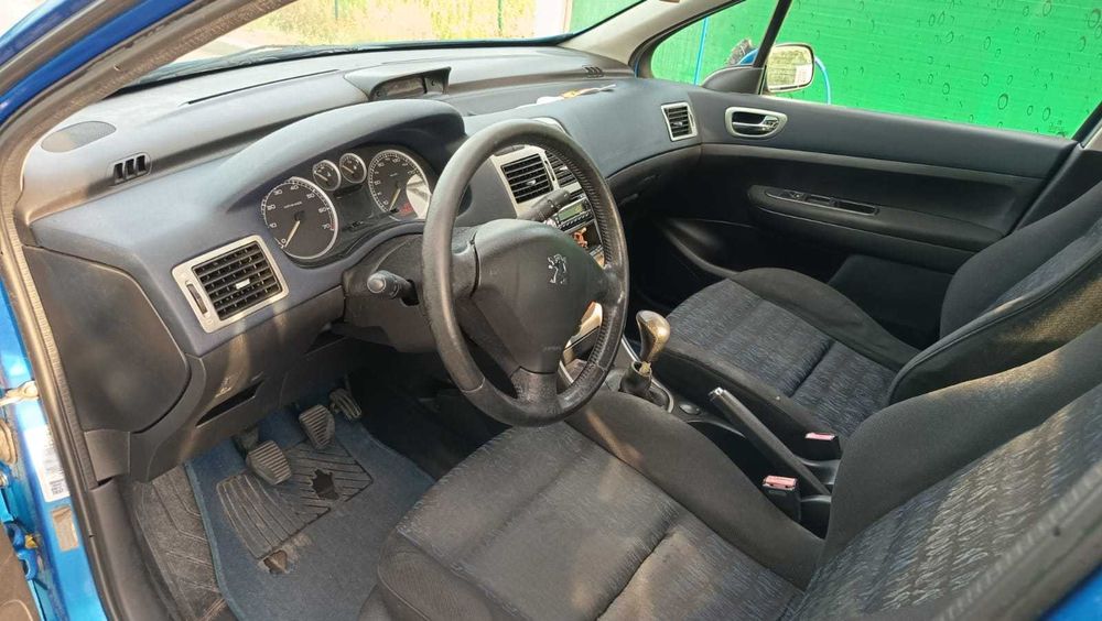 Automóvel Peugeot 307 — photo 3