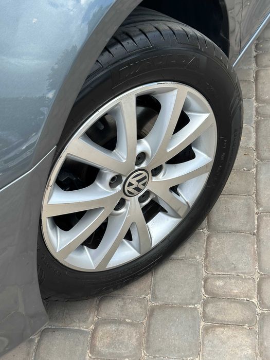 Продам Volkswagen Golf 2013 рік можлива розстрочка,кредит,обмін!