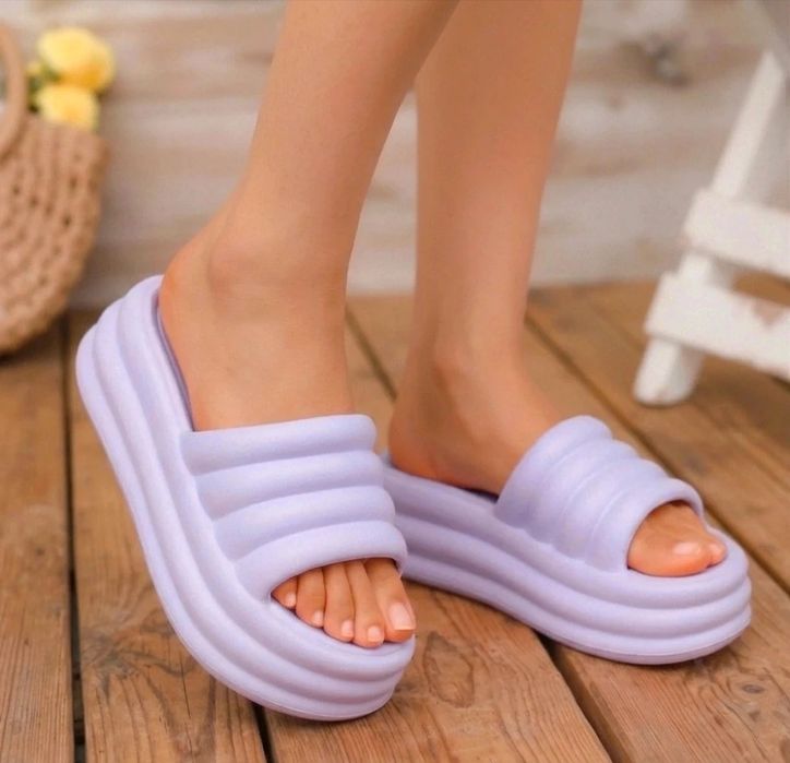 Fioletowe klapki na platformie typu Pillow Slides | Chunky | roz. 36 ( 23cm)