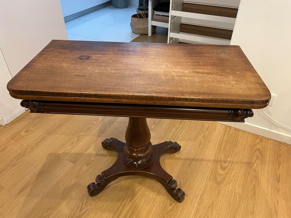 Mesa de Jogo em madeira antiga