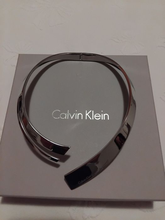 Gargantilha calvin klein