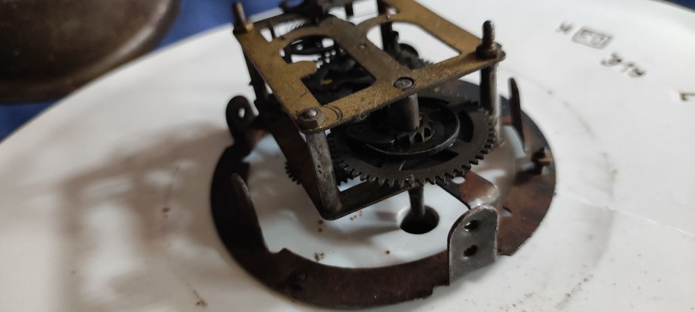 Zegar kuchenny ścienny Niemocy porcelana klucz