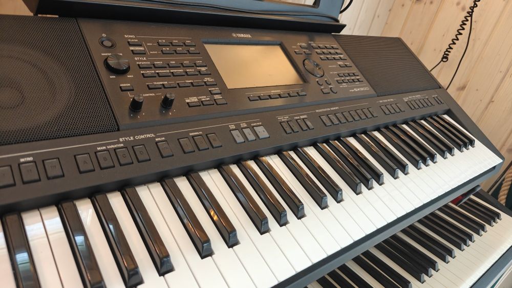 Yamaha PSR SX 900