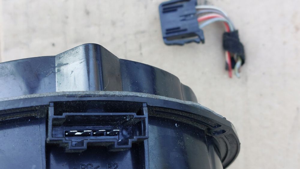 vw tiguan i głośnik drzwi tył tylny prawy lewy 5n0035453c